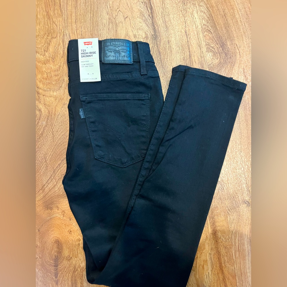 NWT LEVIS 721 High Rise Skinny Jeans